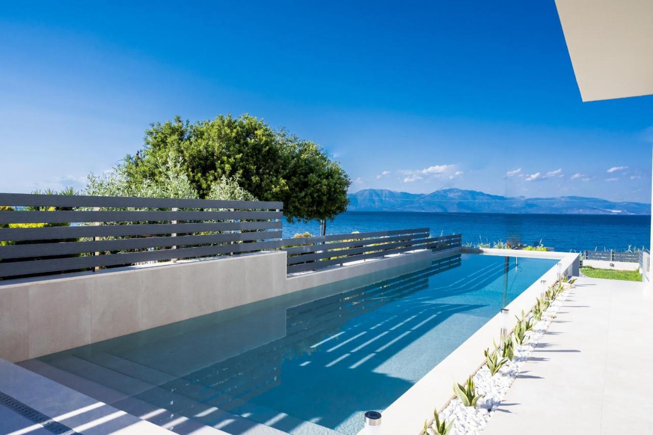 Theros Suites Dhiminio Esterno foto