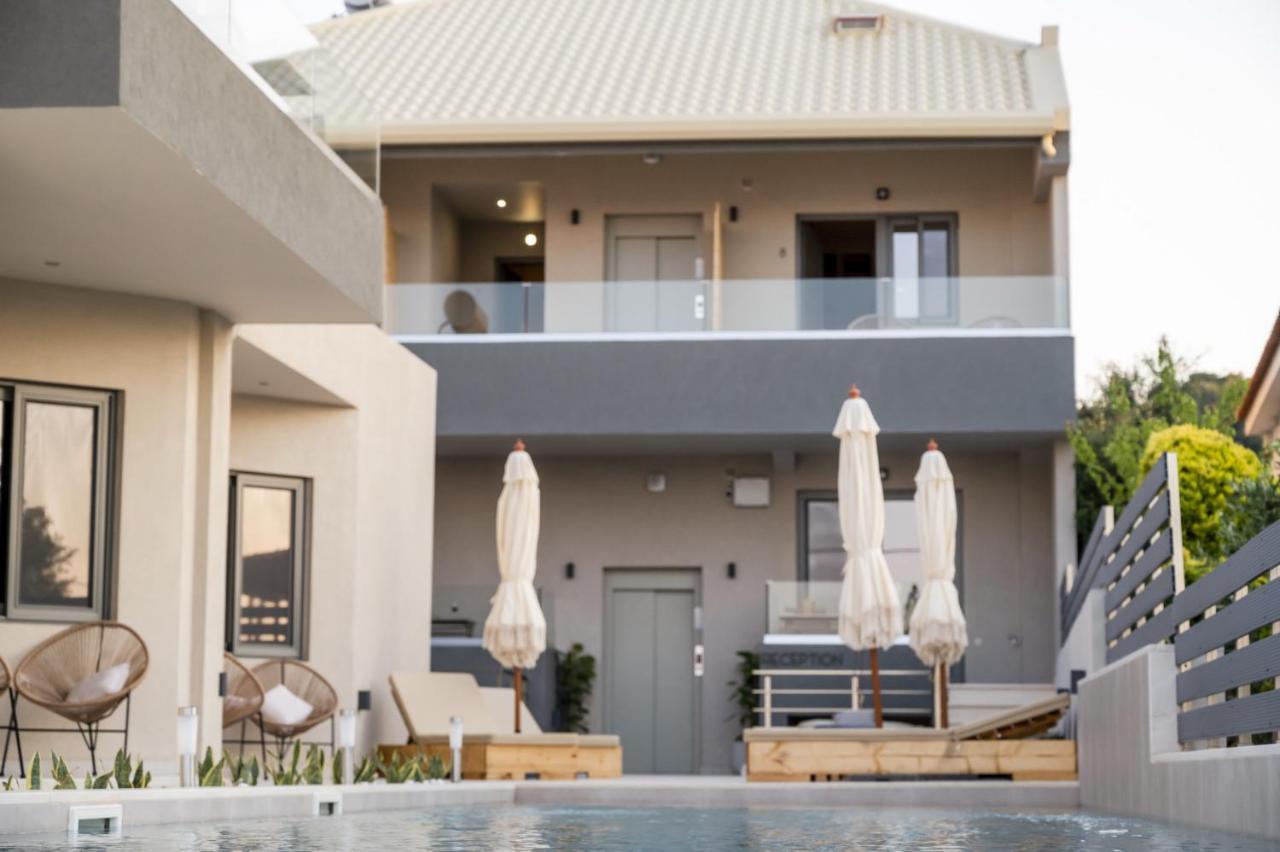 Theros Suites Dhiminio Esterno foto