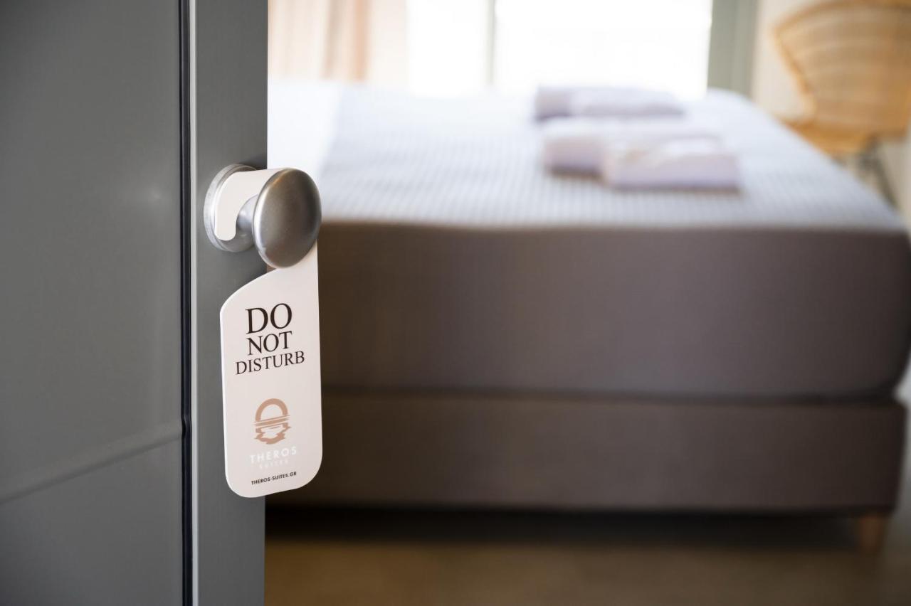 Theros Suites Dhiminio Esterno foto