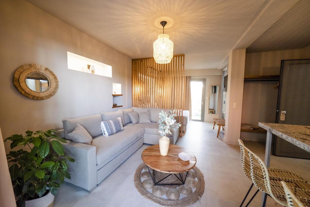 Theros Suites Dhiminio Esterno foto