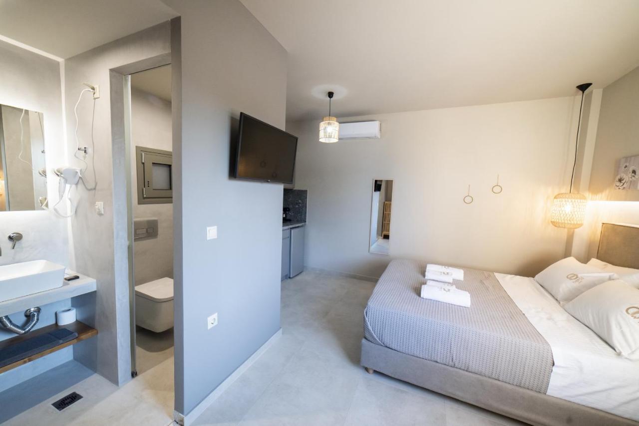 Theros Suites Dhiminio Esterno foto