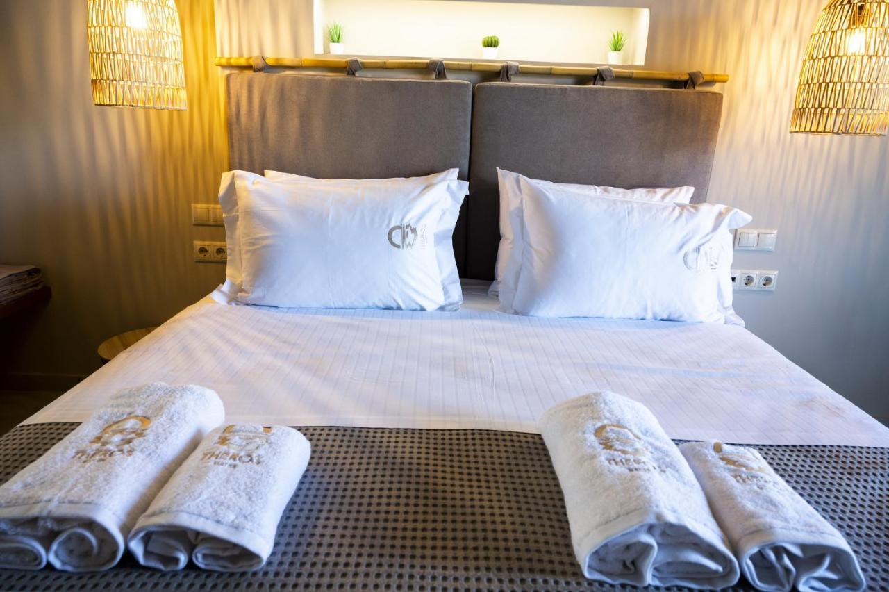 Theros Suites Dhiminio Esterno foto