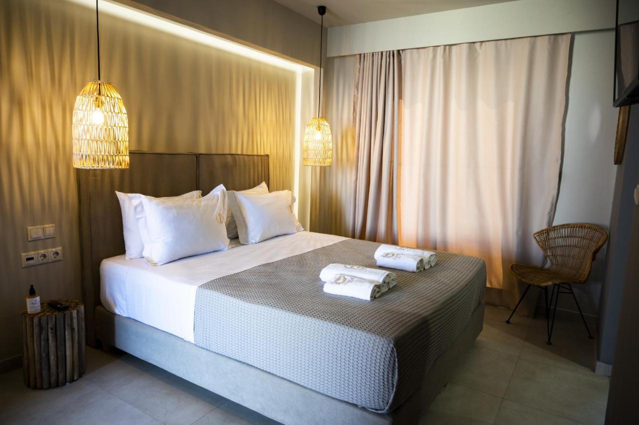 Theros Suites Dhiminio Esterno foto
